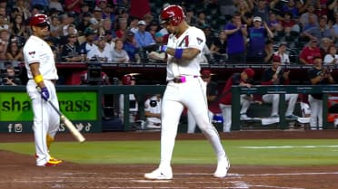 Marte scores on a wild pitch to give D-backs the lead