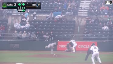 Randy De Jesus homers (4) on a fly ball to center field. Jake Munroe scores. Ryan Nicholson scores.