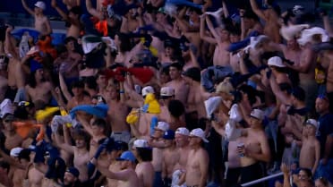 Rays' fans go Tarps Off