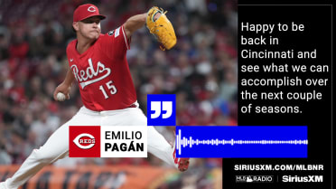 Emilio Pagán discusses re-signing with the Reds