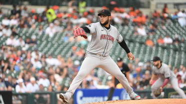 Eduardo Rodriguez ends the 5th inning with a K 