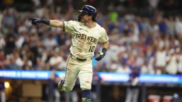Sal Frelick's solo home run (8)