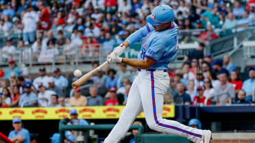 Matt Olson's 30th home run of 2026