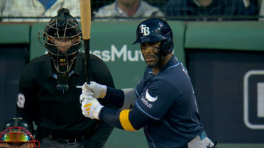 Yandy Díaz lifts sac fly, plates Nick Fortes