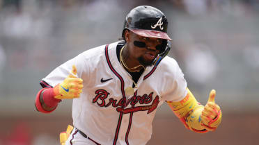 Ronald Acuña Jr.'s solo homer (13)