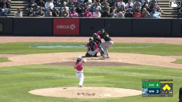 Alfredo Duno singles on a ground ball to right fielder Garrett Pennington. Esmith Pineda scores. Jack Moss to 3rd. Carlos Sanchez to 2nd.