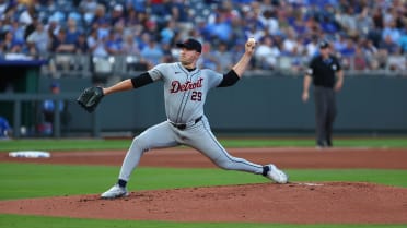 Tarik Skubal strikes out Bobby Witt Jr.