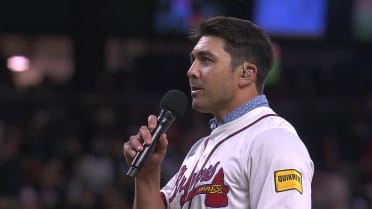 Chase d'Arnaud sings God Bless America