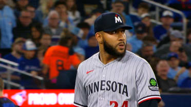 Simeon Woods Richardson fans Jesús Sánchez