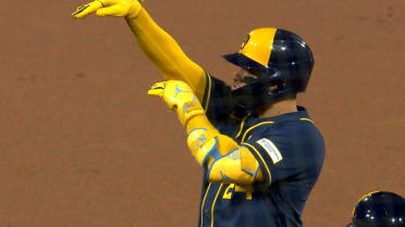 William Contreras' two-run single
