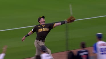 Jake Cronenworth's amazing catch