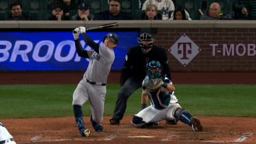 Data Viz: Ben Rice's 427-foot home run