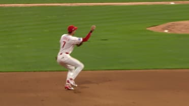 Lanzamiento a mano limpia de Trea Turner