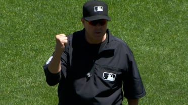 Heliot Ramos caught stealing after review