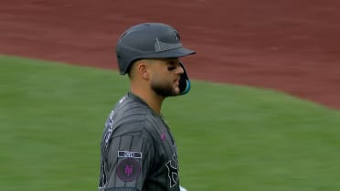 Bo Bichette's sacrifice fly extends the lead