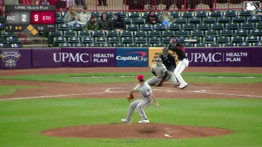 Thayron Liranzo homers (2) on a fly ball to left field. Brett Callahan scores. Peyton Graham scores.