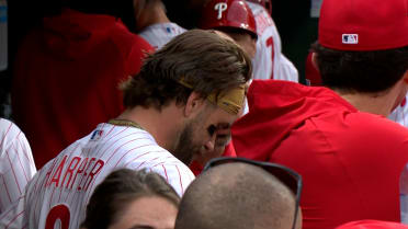 Bryce Harper leaves game with migraine