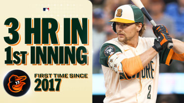 Orioles' trio of homers in the bottom of the 1st