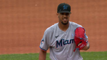 Eury Pérez gets out of a jam