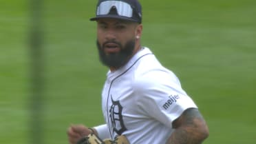 Gleyber Torres' sliding stop