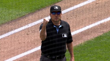 Clemens turns unassisted double play after review