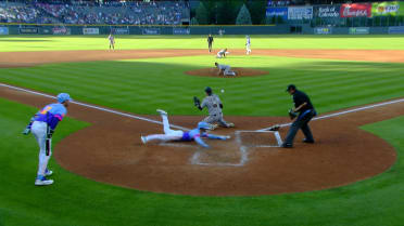 Ezequiel Tovar scores on double steal