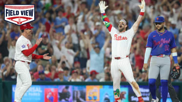 Field View: Bryce Harper triples to complete cycle