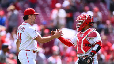 Connor Phillips records final out in 15-1 win