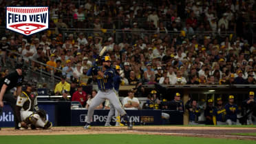 Field View: Jackson Chourio's RBI single