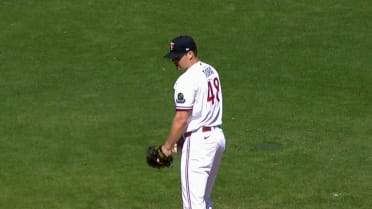 Justin Topa strikes out Nathan Hickey in the 3rd