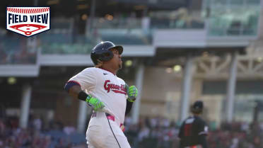 Field View: José Ramírez's first at-bat after injury