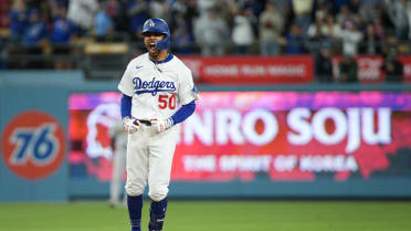 Mookie Betts' two-run double | 05/14/2025 | Los Angeles Dodgers