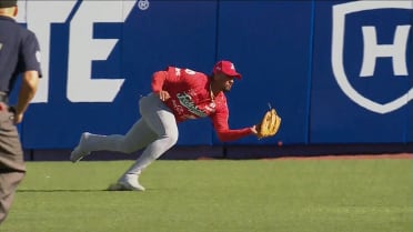 José Ramos brilla con gran atrapada