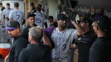 Willi Castro's solo homer (11)