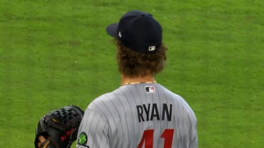 Joe Ryan fans Jose Altuve