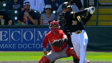 Jonrón de tres carreras de Nick Yorke