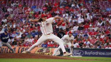 Rhett Lowder strikes out Max Muncy