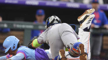Pete Alonso throws out Ryan Ritter at plate 