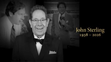 Braves broadcasters honor passing of John Sterling