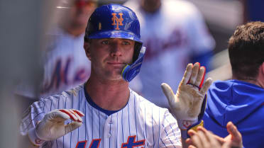 Pete Alonso's three-run home run (22)