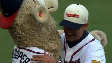 Javy López throws out ceremonial first pitch