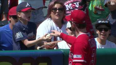 Ward makes fan's day after catch