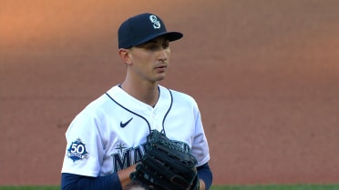 George Kirby strikes out Pete Alonso