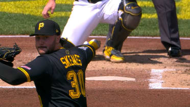 Paul Skenes picks off Kyle Karros after review