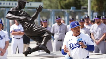 Dave Roberts, Kareem Abdul-Jabbar on Jackie Robinson