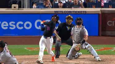 The Mets combine for five homers in 10-6 victory