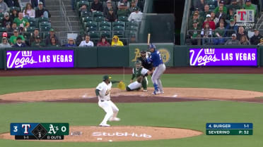 Jake Burger la bota por 2da vez