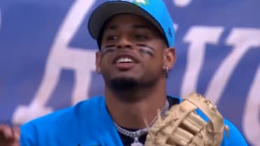 Christopher Morel makes a nice play at first base