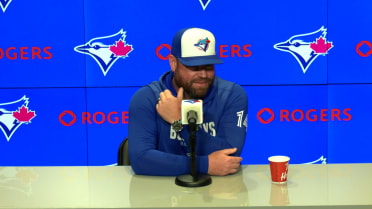John Schneider on Kazuma Okamoto's home run