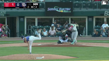 Jhostynxon Garcia's solo home run